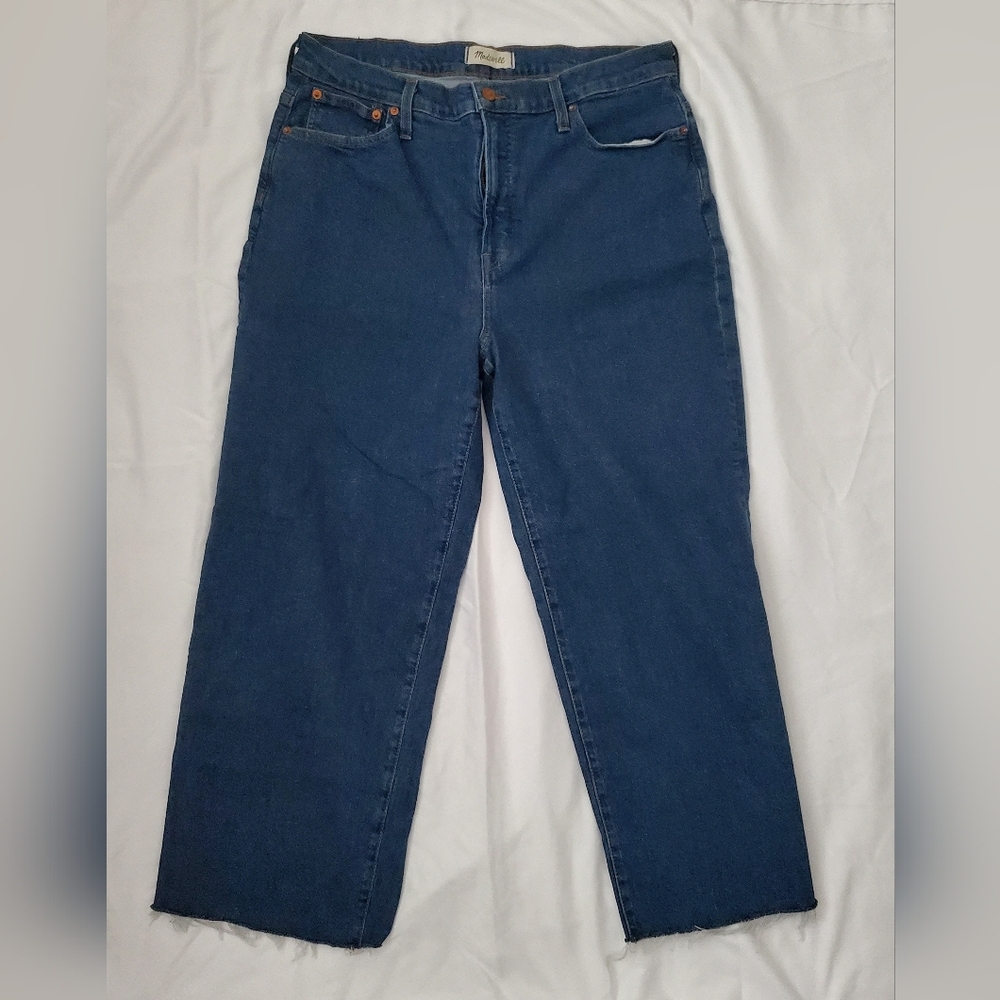 Madewell Wide Legged Cropped Jean (size 32)